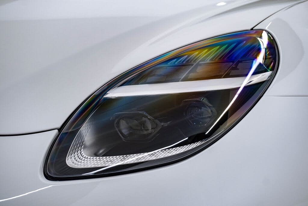 2026 Aston Martin Vantage S Coupe RWD photo 6