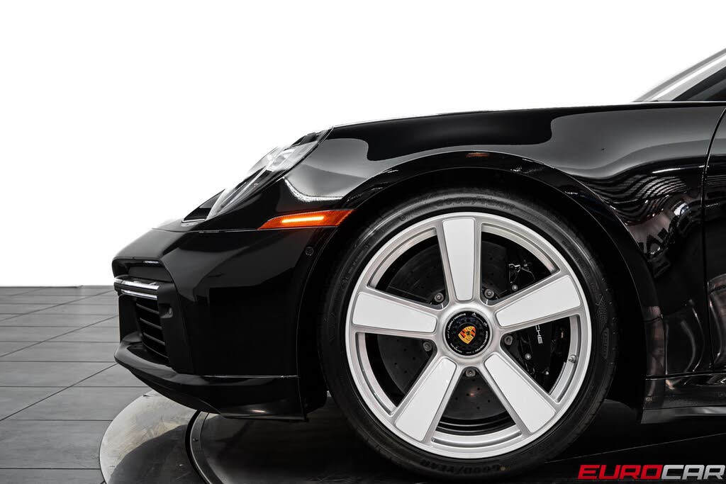 2025 Porsche 911 Turbo Coupe AWD photo 13 of 24