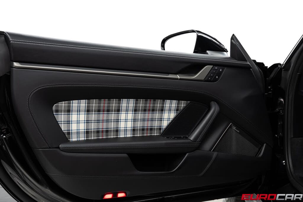 2025 Porsche 911 Turbo Coupe AWD photo 23 of 24
