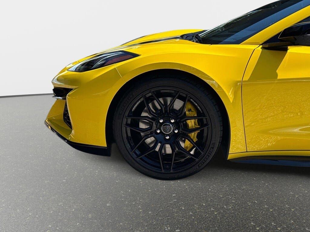 2025 Chevrolet Corvette Z06 3LZ Coupe RWD photo 13