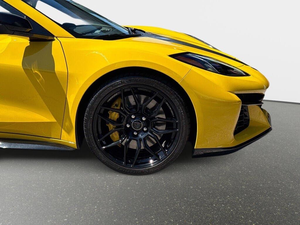 2025 Chevrolet Corvette Z06 3LZ Coupe RWD photo 23