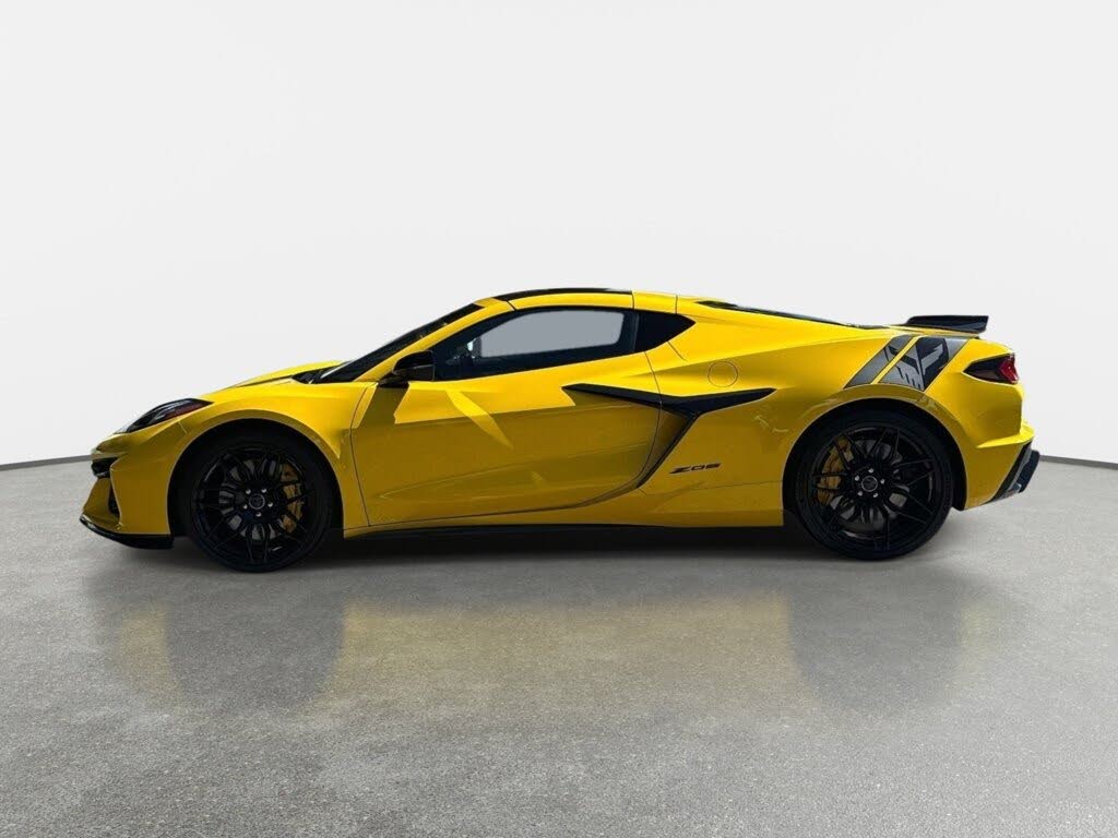 2025 Chevrolet Corvette Z06 3LZ Coupe RWD photo 6