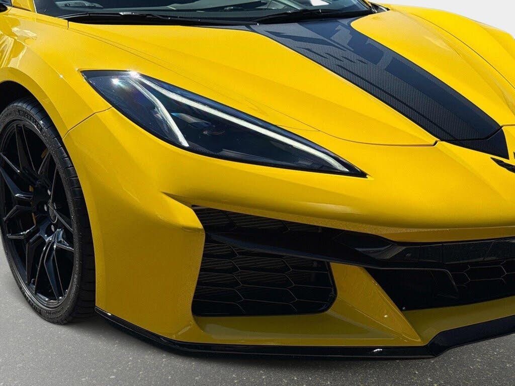 2025 Chevrolet Corvette Z06 3LZ Coupe RWD photo 9