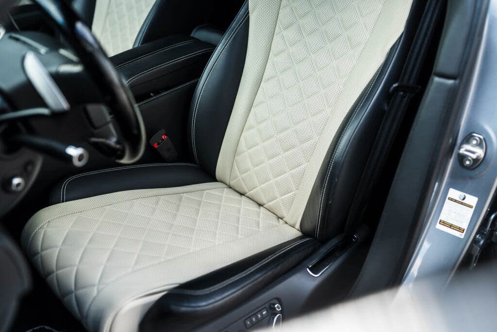 2017 Bentley Flying Spur V8 S AWD photo 24