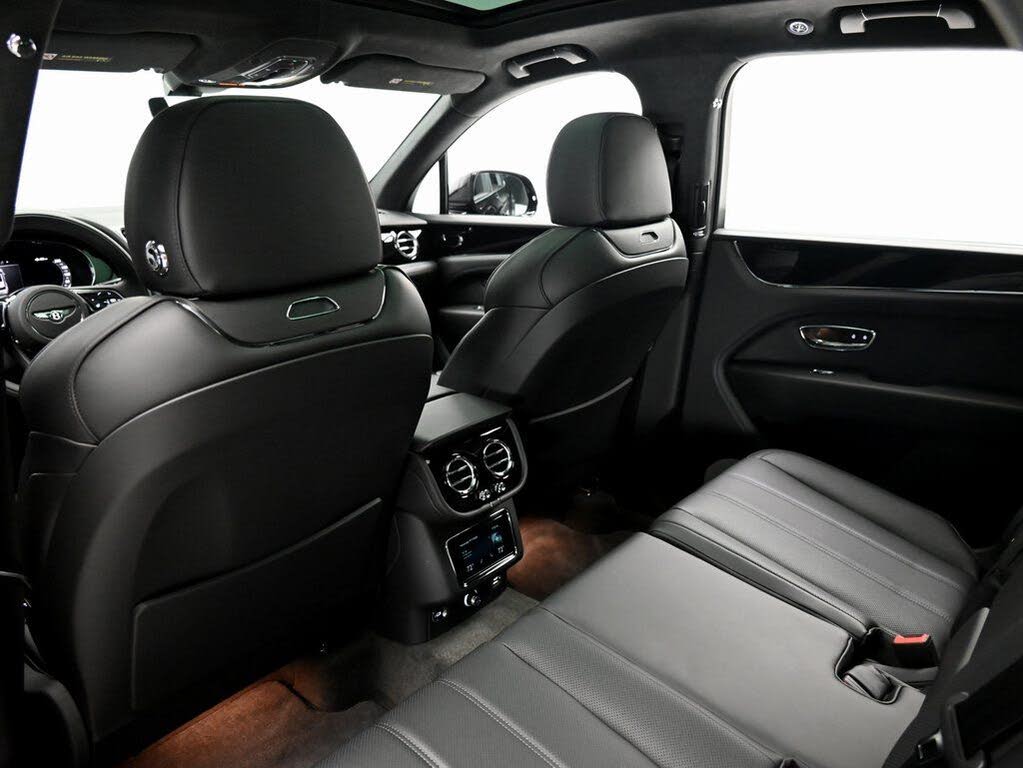 2025 Bentley Bentayga V8 AWD photo 14
