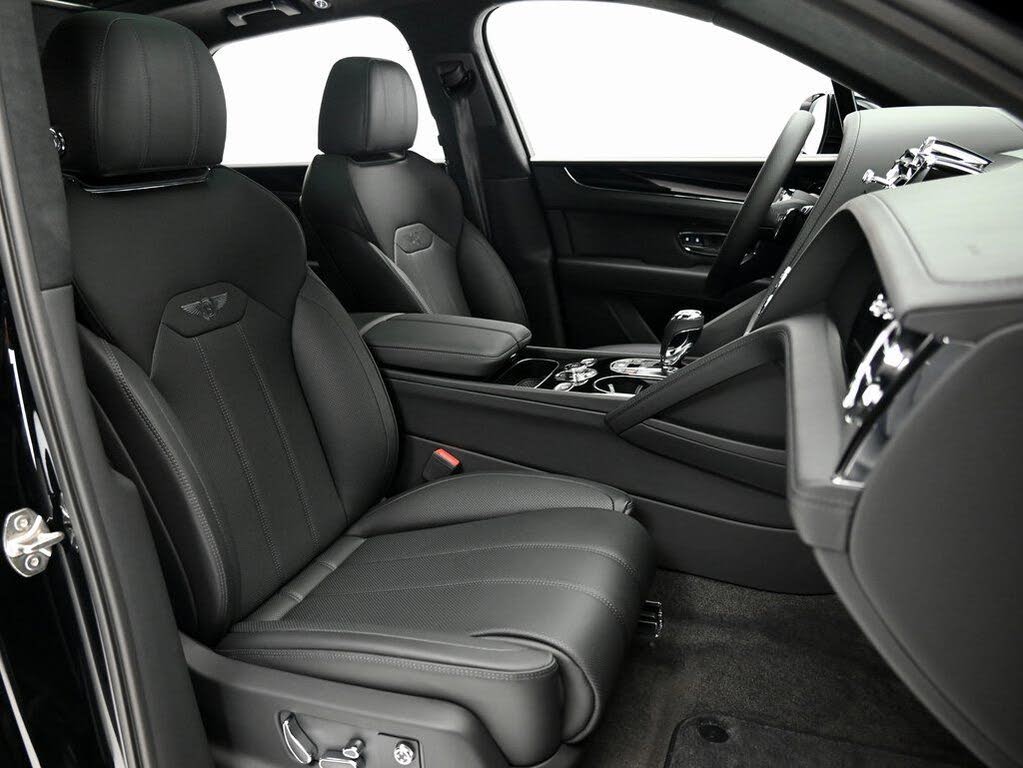 2025 Bentley Bentayga V8 AWD photo 16