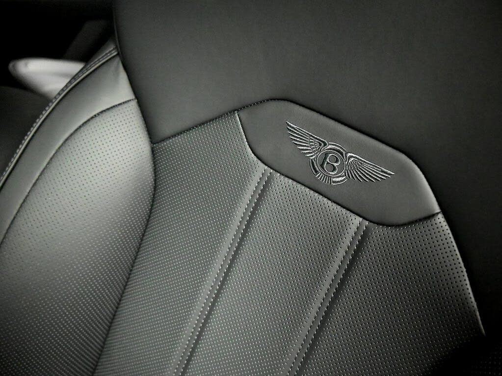 2025 Bentley Bentayga V8 AWD photo 20