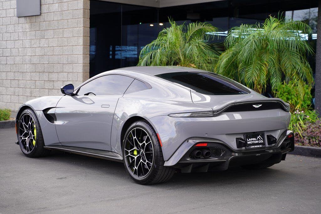 2020 Aston Martin Vantage photo 4