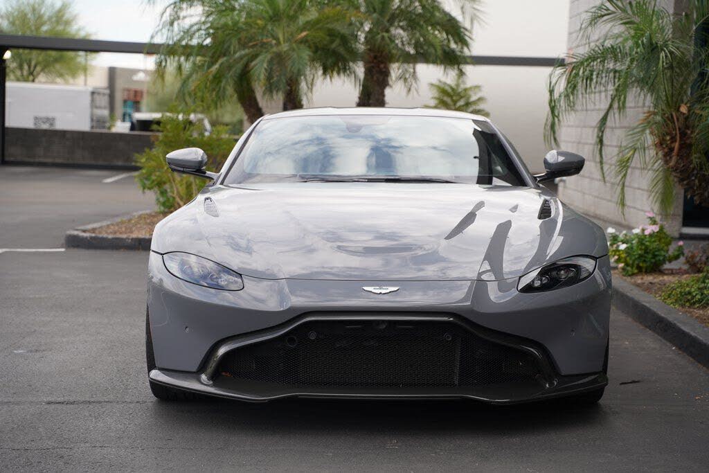 2020 Aston Martin Vantage photo 7