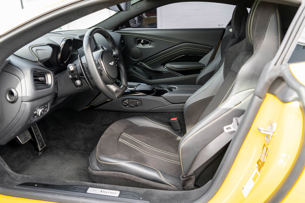 2023 Aston Martin Vantage V8 Coupe RWD photo 11