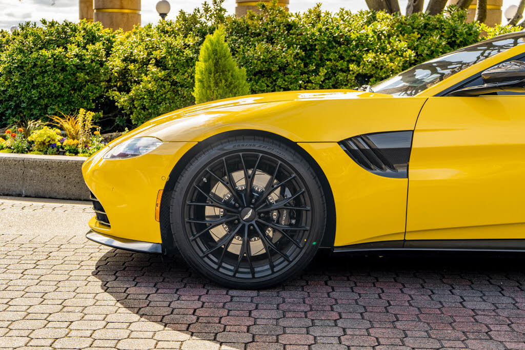 2023 Aston Martin Vantage V8 Coupe RWD photo 4