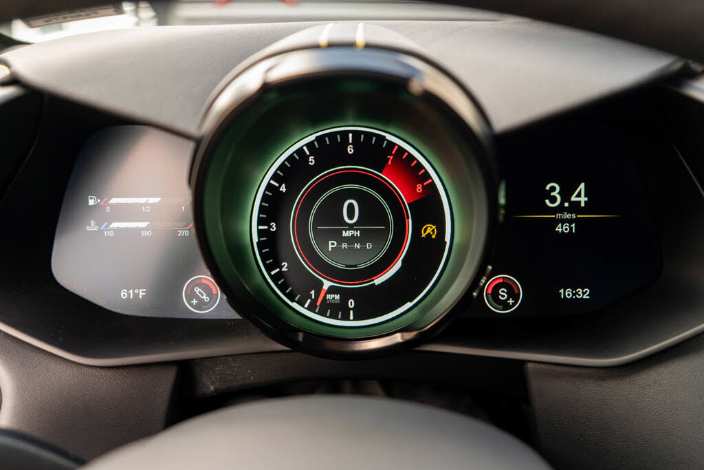 2023 Aston Martin Vantage V8 Coupe RWD photo 6