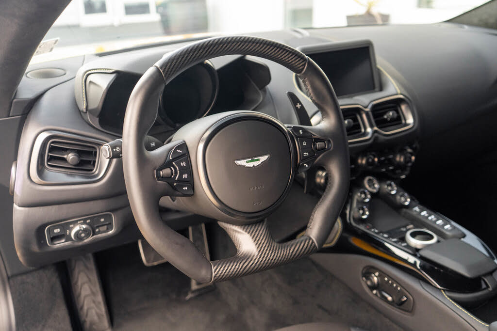 2023 Aston Martin Vantage V8 Coupe RWD photo 10