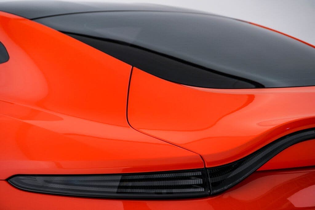 2025 Aston Martin Vantage Coupe RWD photo 13