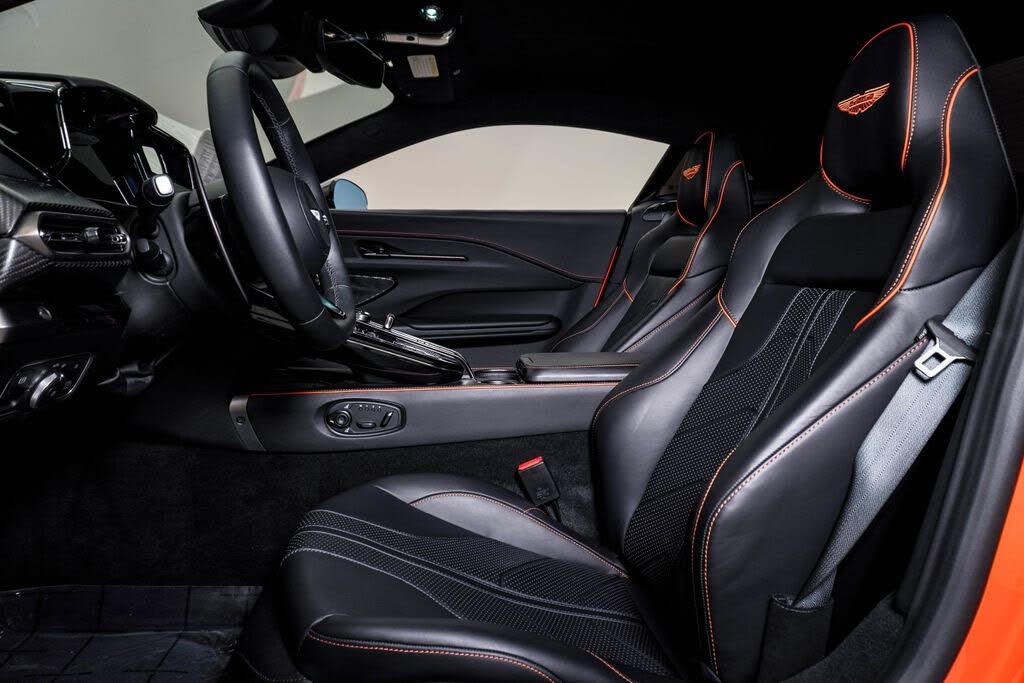 2025 Aston Martin Vantage Coupe RWD photo 20