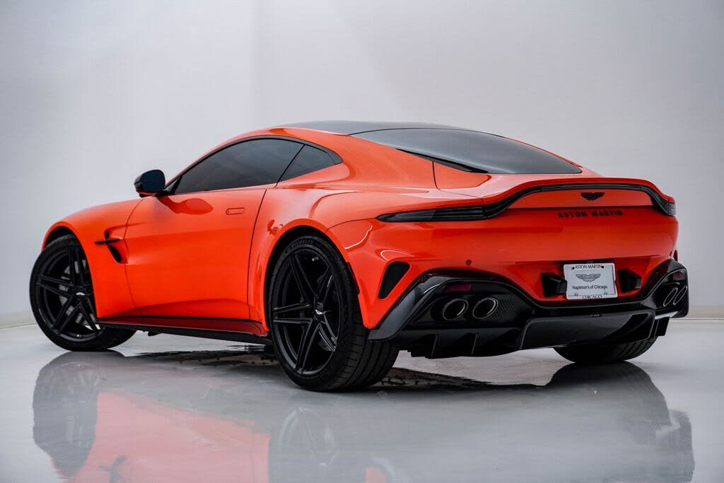 2025 Aston Martin Vantage Coupe RWD photo 8