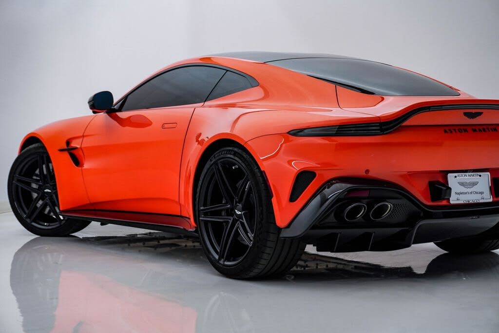 2025 Aston Martin Vantage Coupe RWD photo 9