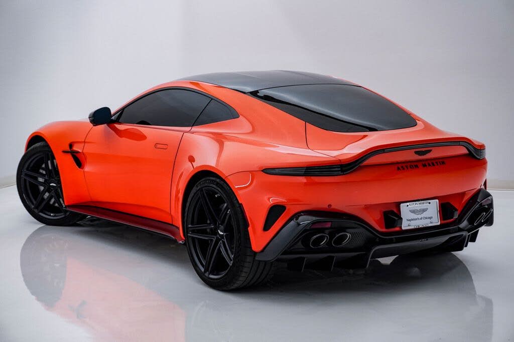 2025 Aston Martin Vantage Coupe RWD photo 10