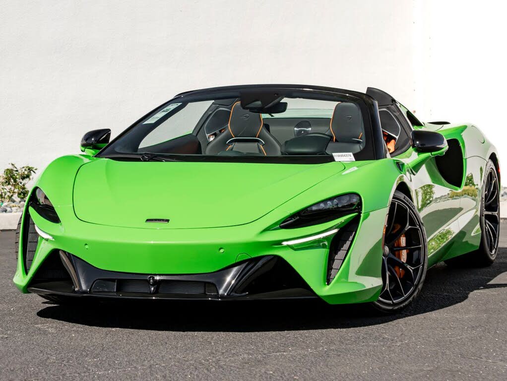 2026 McLaren Artura RWD