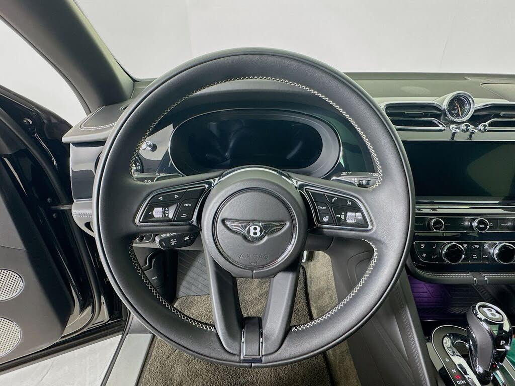 2021 Bentley Bentayga V8 AWD photo 12