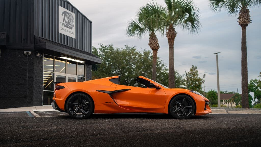2023 Chevrolet Corvette Z06 3LZ Coupe RWD photo 2