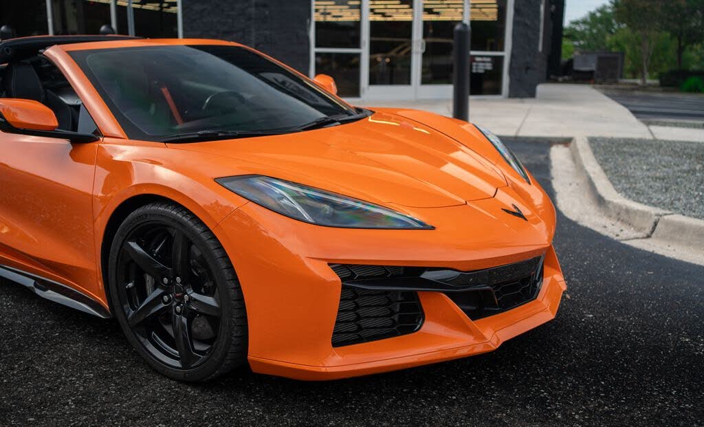 2023 Chevrolet Corvette Z06 3LZ Coupe RWD photo 3
