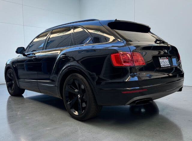 2017 Bentley Bentayga W12 First Edition AWD photo 4