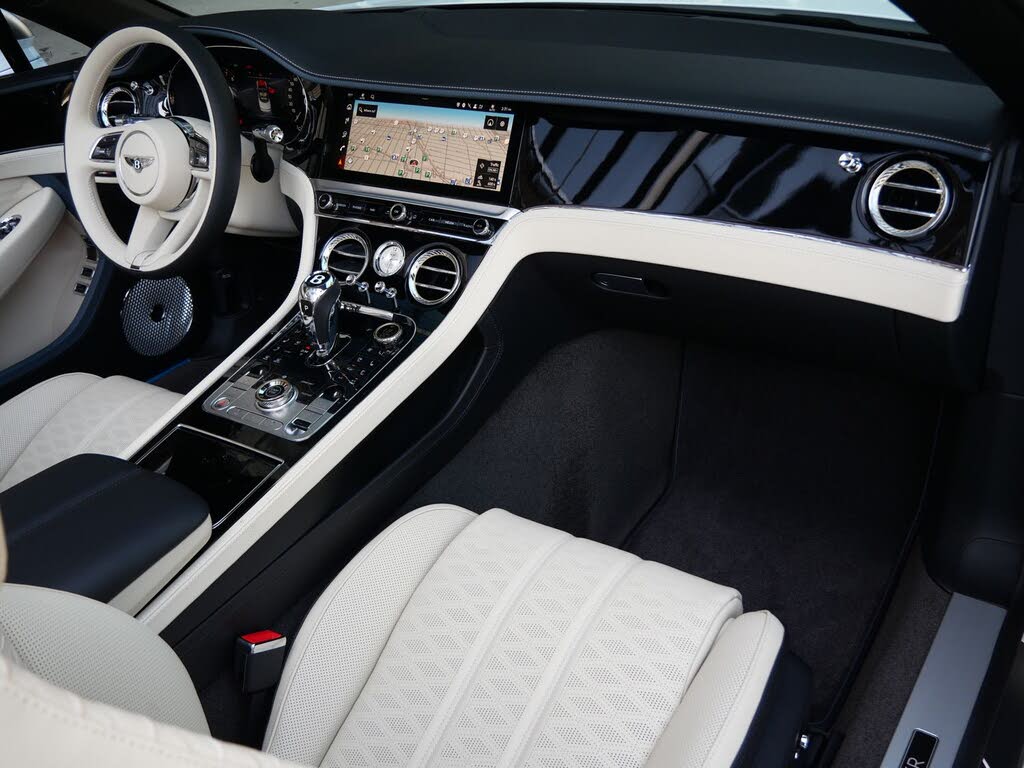 2026 Bentley Continental GTC Mulliner AWD photo 2