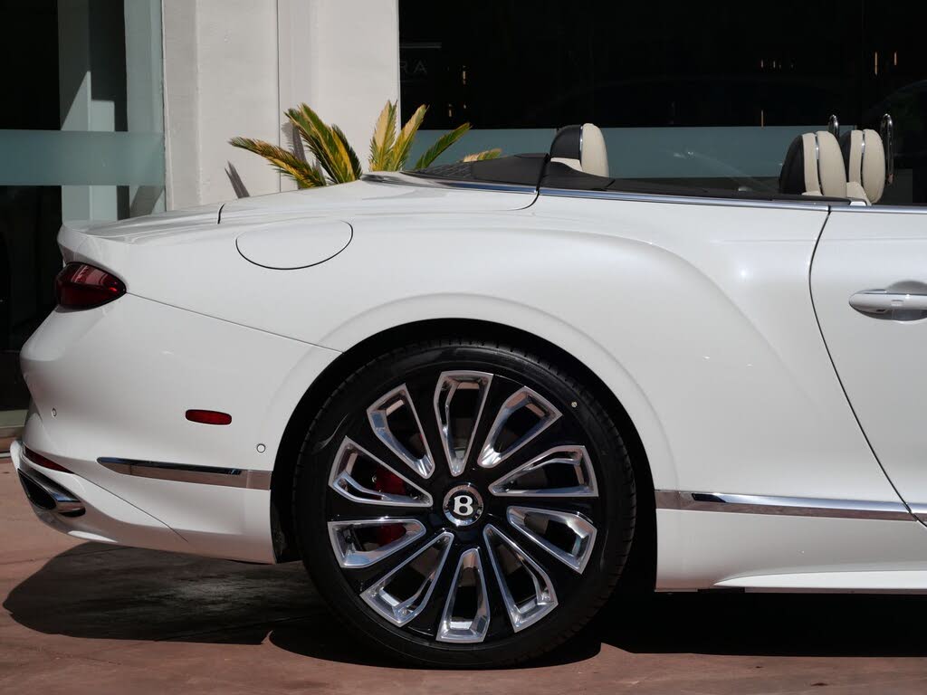 2026 Bentley Continental GTC Mulliner AWD photo 11