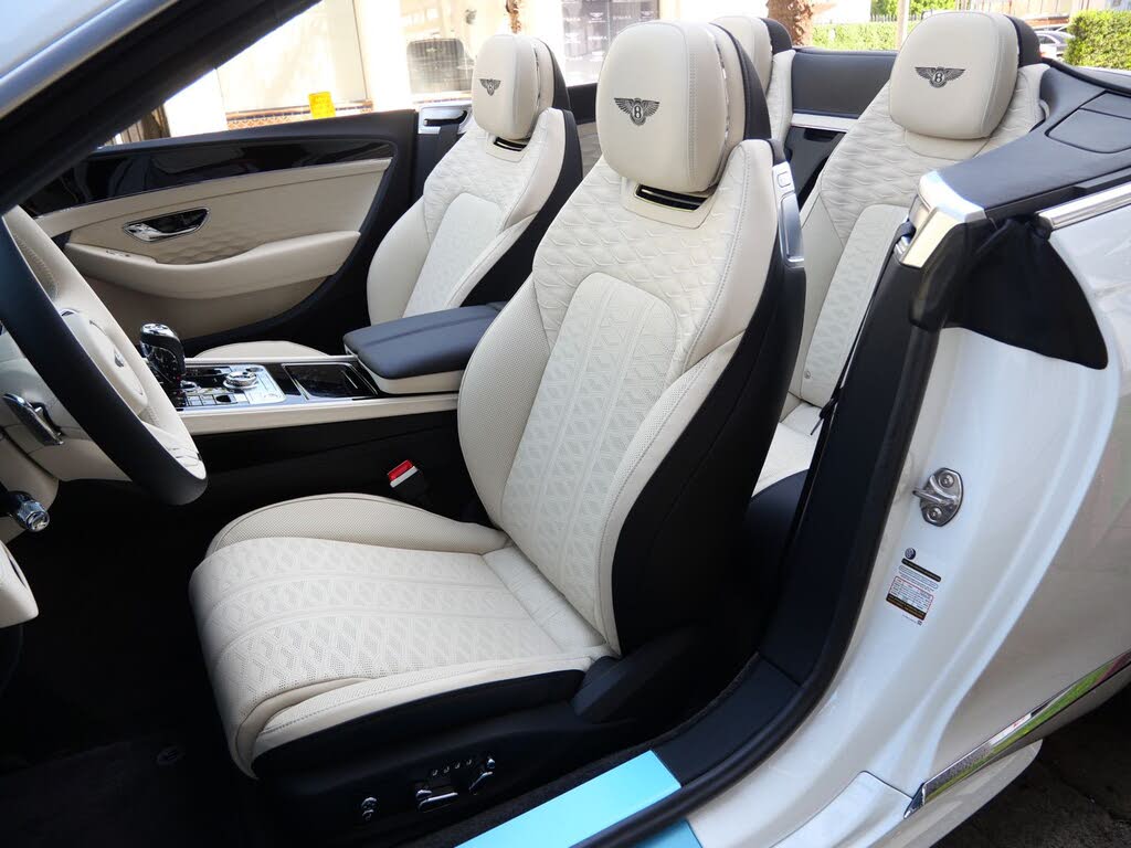 2026 Bentley Continental GTC Mulliner AWD photo 23