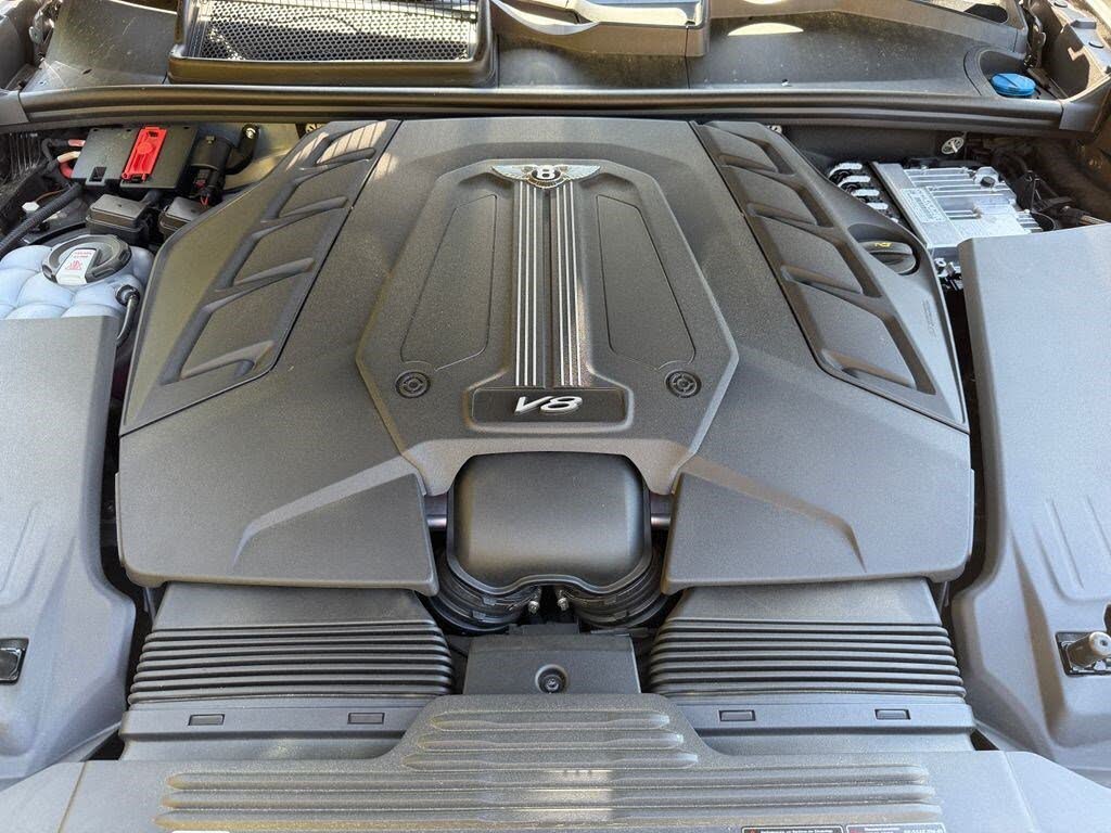 2025 Bentley Bentayga Azure V8 AWD photo 13