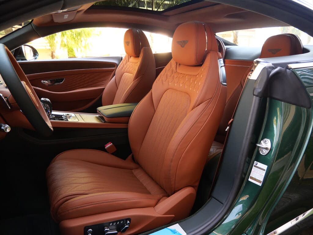 2026 Bentley Continental GT Azure AWD photo 17