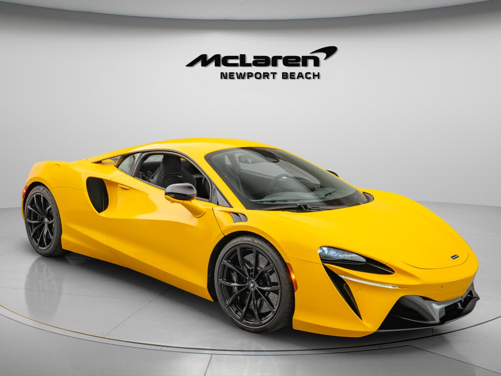 2024 McLaren Artura RWD
