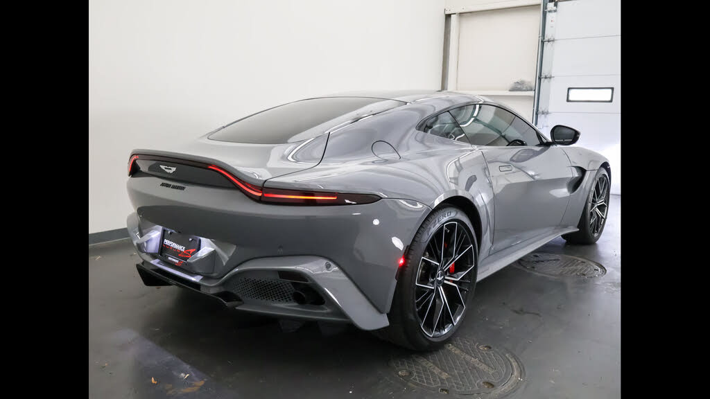 2021 Aston Martin Vantage Coupe RWD photo 3
