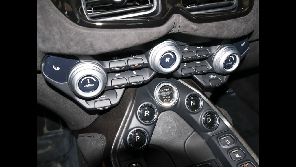 2021 Aston Martin Vantage Coupe RWD photo 21