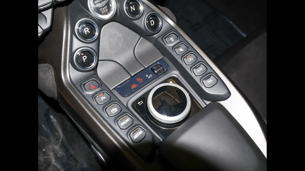 2021 Aston Martin Vantage Coupe RWD photo 22