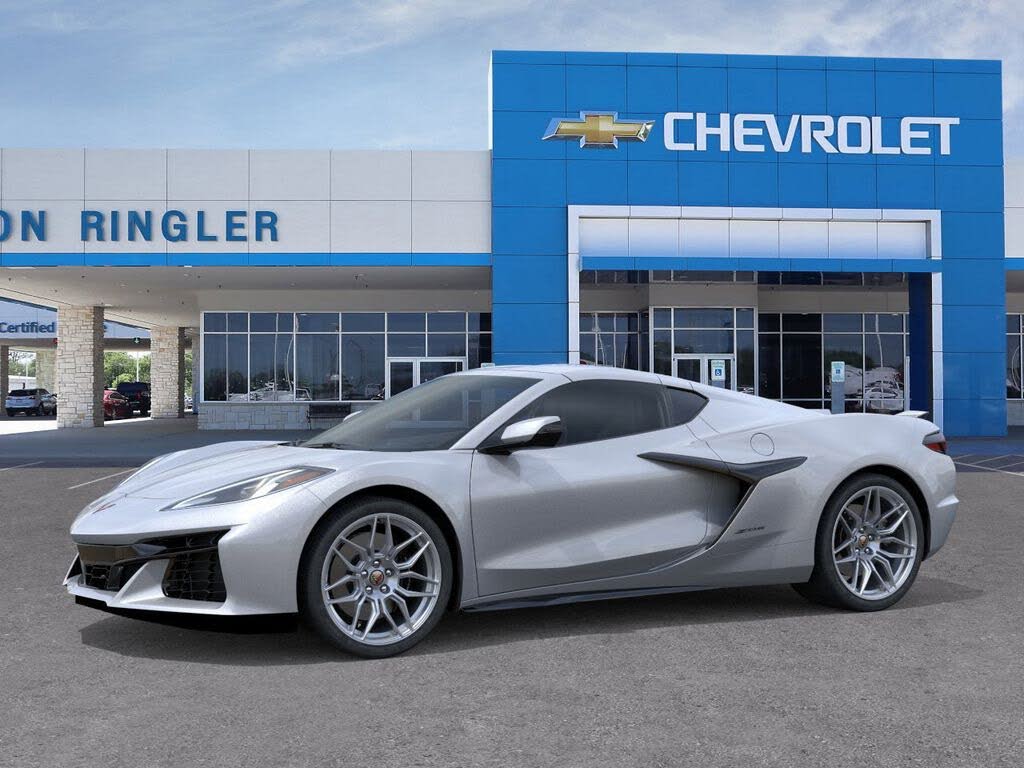 2026 Chevrolet Corvette Z06 1LZ Coupe RWD photo 2
