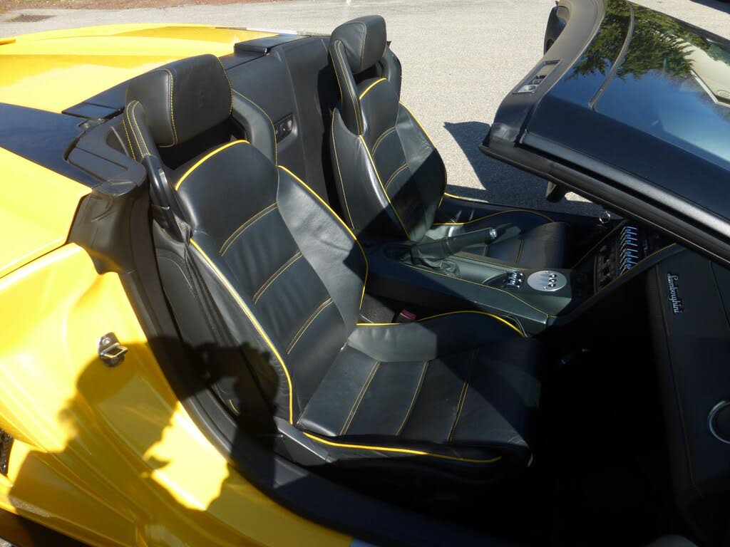 2010 Lamborghini Gallardo LP 560-4 Spyder AWD photo 18