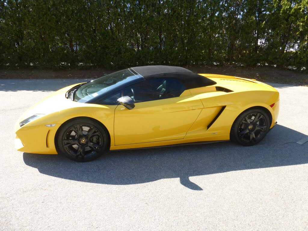 2010 Lamborghini Gallardo LP 560-4 Spyder AWD photo 4
