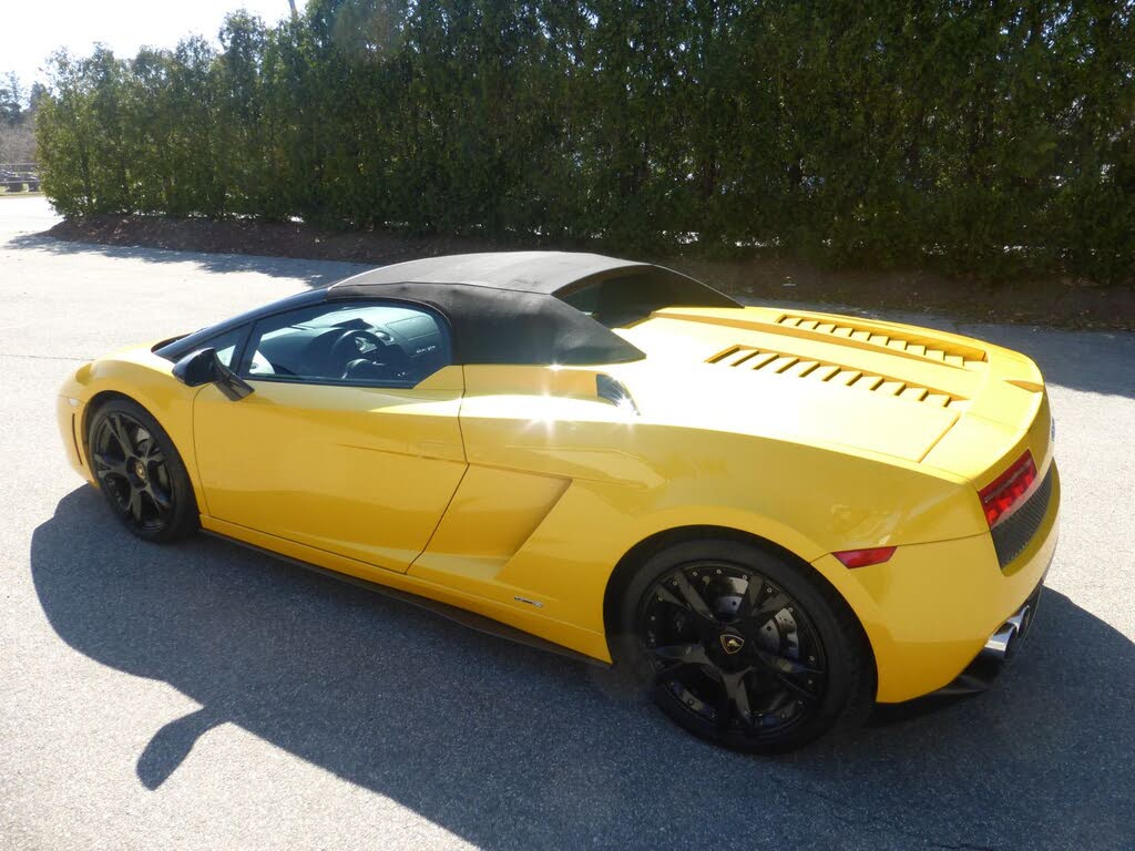 2010 Lamborghini Gallardo LP 560-4 Spyder AWD photo 5