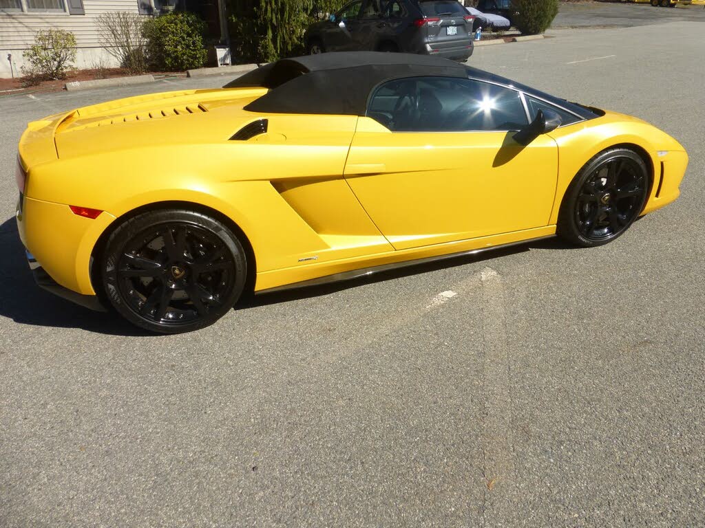 2010 Lamborghini Gallardo LP 560-4 Spyder AWD photo 9