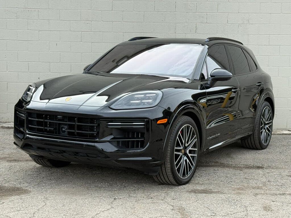 2024 Porsche Cayenne Turbo GT AWD