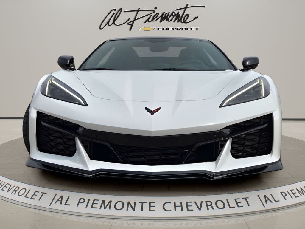 2023 Chevrolet Corvette Z06 3LZ Convertible RWD photo 3