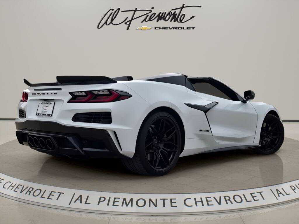 2023 Chevrolet Corvette Z06 3LZ Convertible RWD photo 9