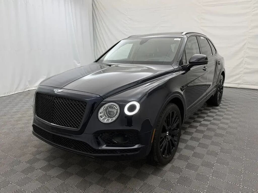 2017 Bentley Bentayga W12 AWD photo 2