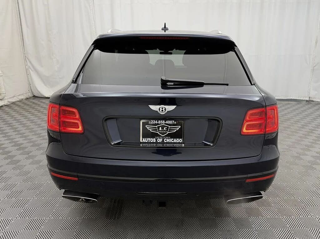 2017 Bentley Bentayga W12 AWD photo 6