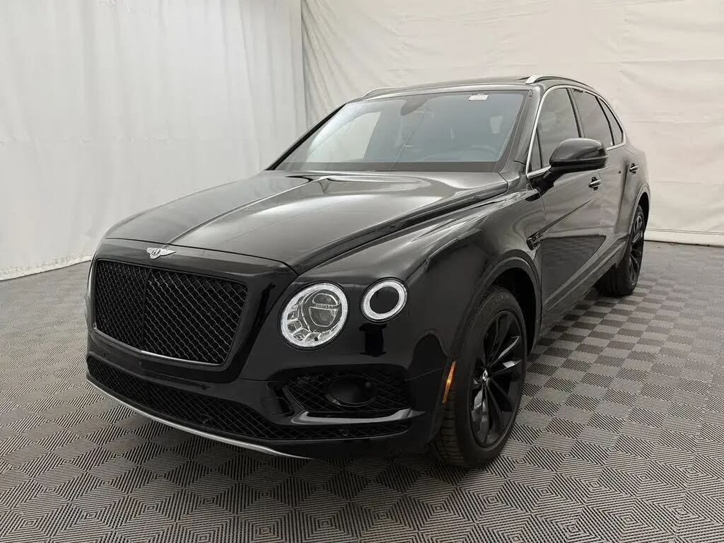 2017 Bentley Bentayga W12 AWD photo 2