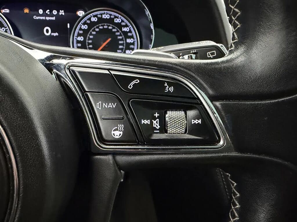 2017 Bentley Bentayga W12 AWD photo 11