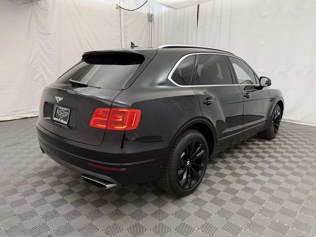 2017 Bentley Bentayga W12 AWD photo 5