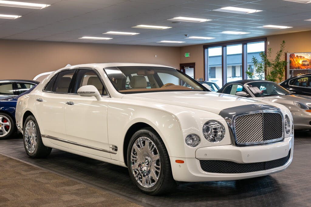 2013 Bentley Mulsanne RWD photo 2